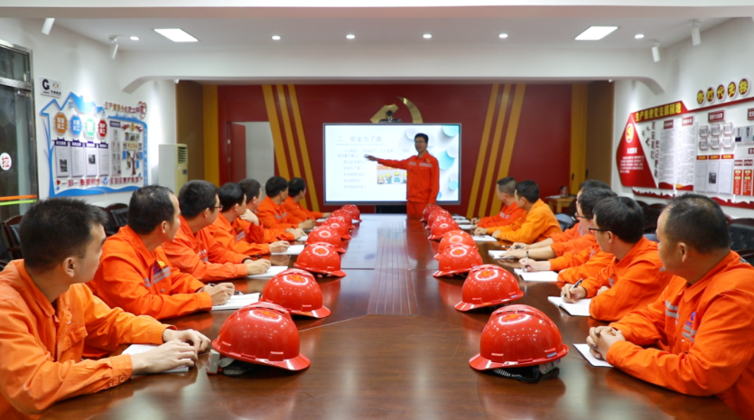 研究實(shí)踐教學(xué)站+3！課題成果+4！華錫有色黨建+企業(yè)文化建設(shè)碩果累累